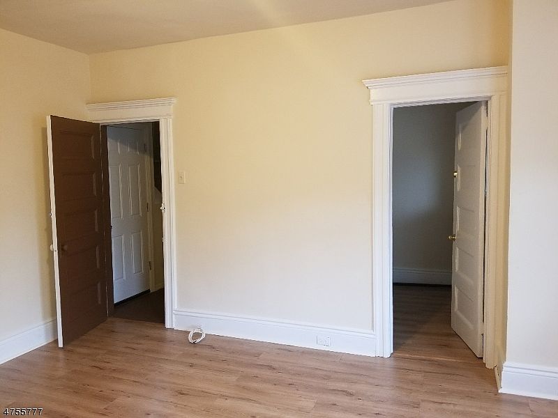2nd image of 181 No 18 St