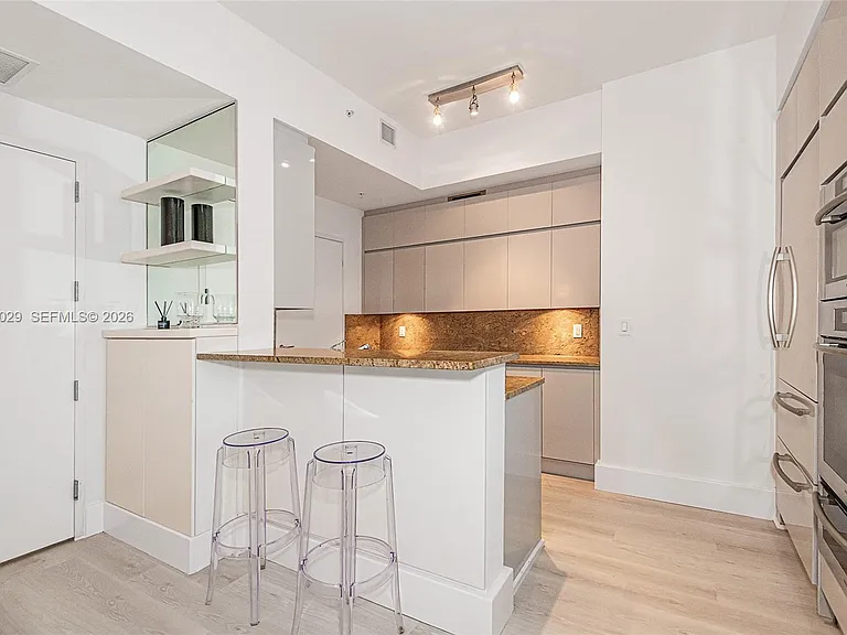 50 S Pointe Dr #1804 — Photo 12