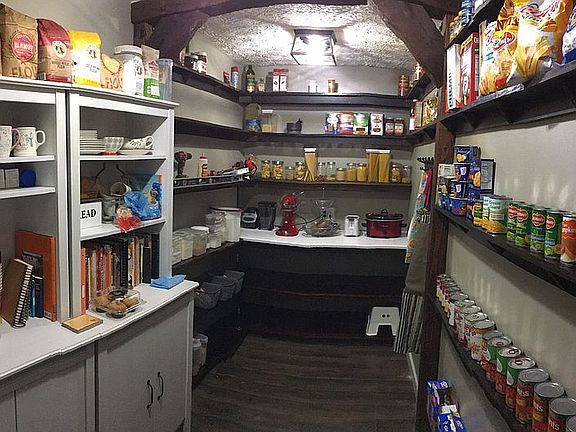 Back house 6'x11' pantry