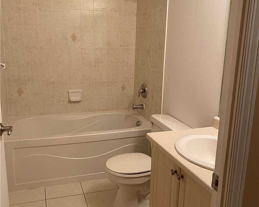 2nd image of 68 Grangeway Ave #903