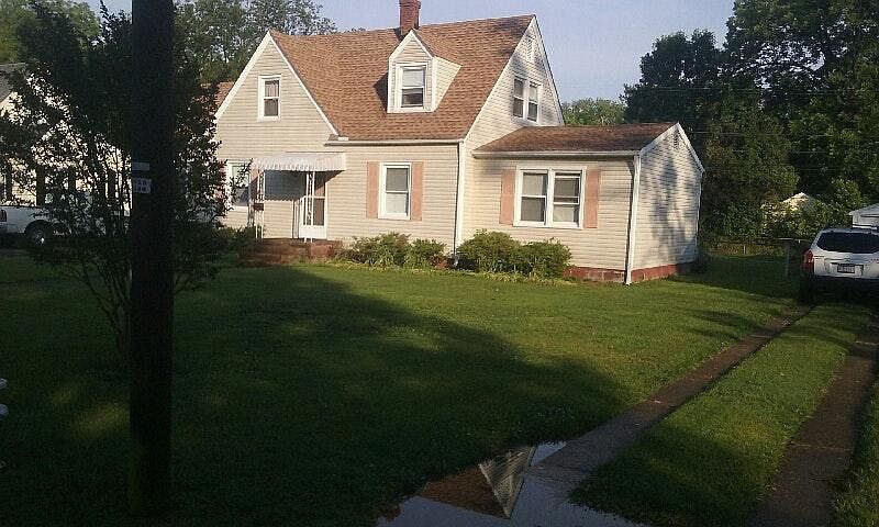 1st image of 12 Davis Ave