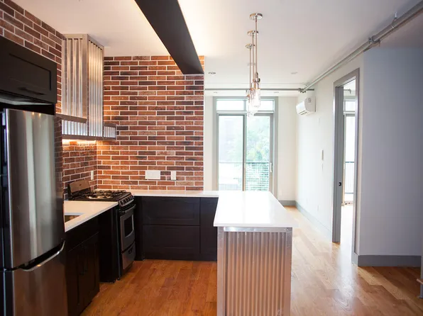 18 Stanhope Street image 1 of 18