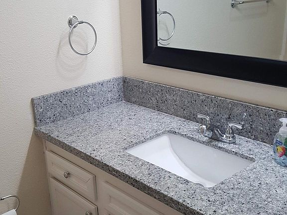 5th image of 367 N Melrose Dr Unit A