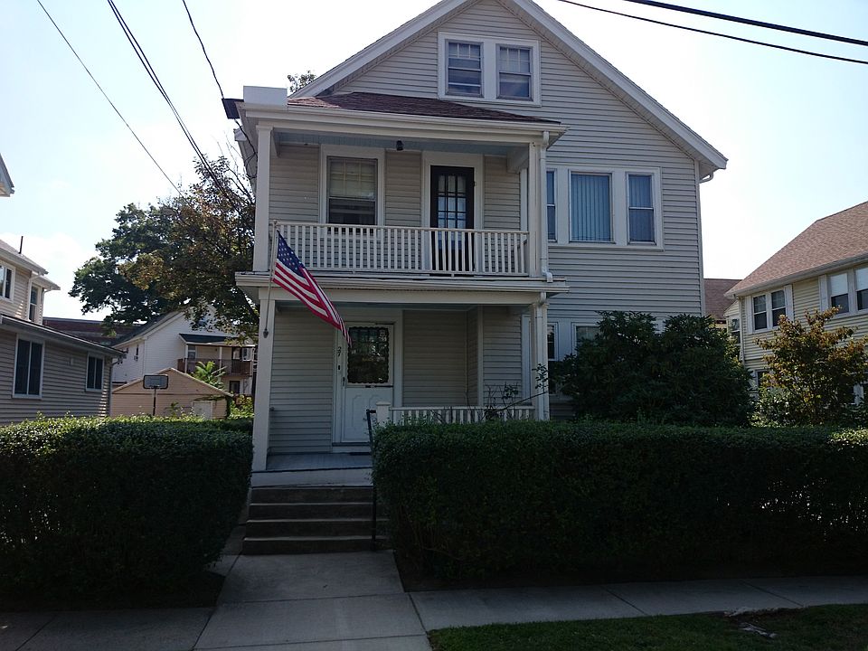 2nd image of 27 Trapelo St