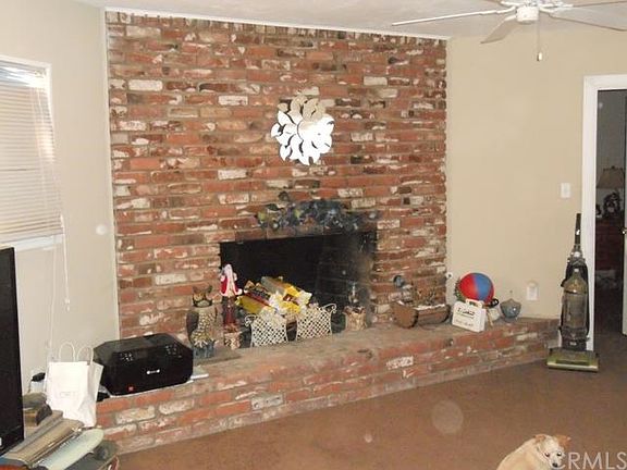 4th image of 933 James Pl
