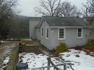 89 Kitemaug Rd, Uncasville, CT 06382