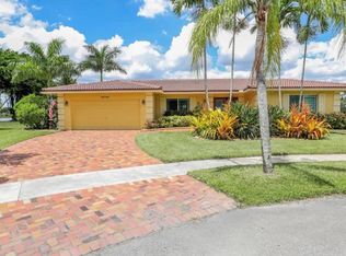 16746 Waters Edge Dr, Weston, FL 33326
