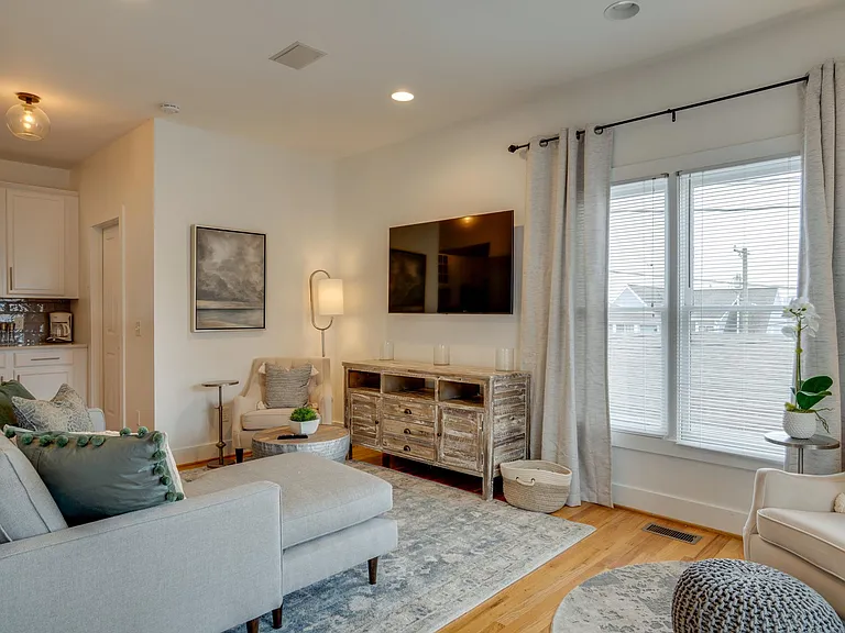 902 Shelby Ave #A — Photo 19