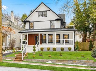 180 Crescent Ave, Leonia, NJ 07605