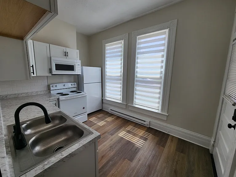 521 Forest Ave #521 — Photo 22