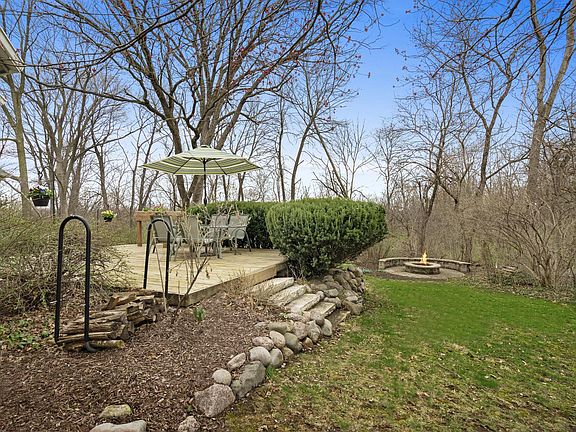 4th image of 1689 Winter Hill Ct