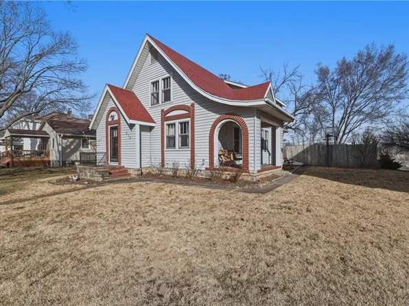 212 High St, Platte City, MO 64079