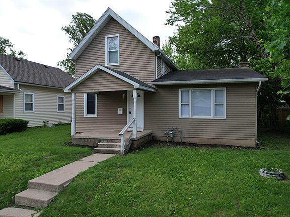 2nd image of 1109 Adams St