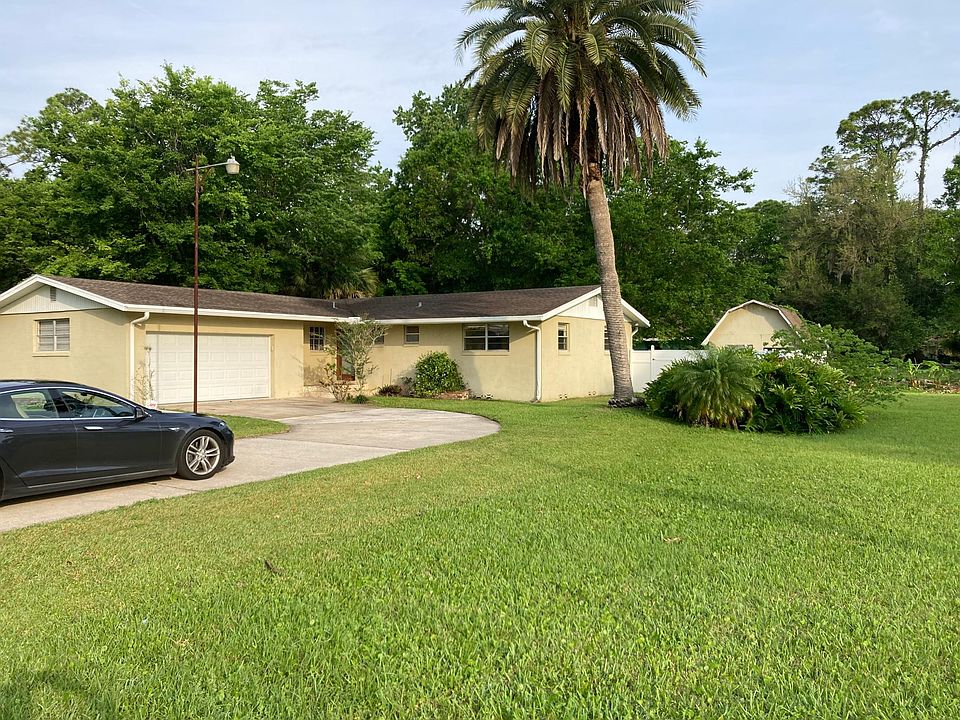 1st image of 681 Calle Grande St