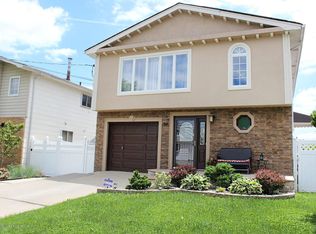 94 Stroud Ave, Staten Island, NY 10312