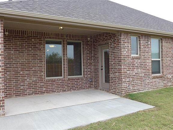 5th image of 3314 Rosewood Ln