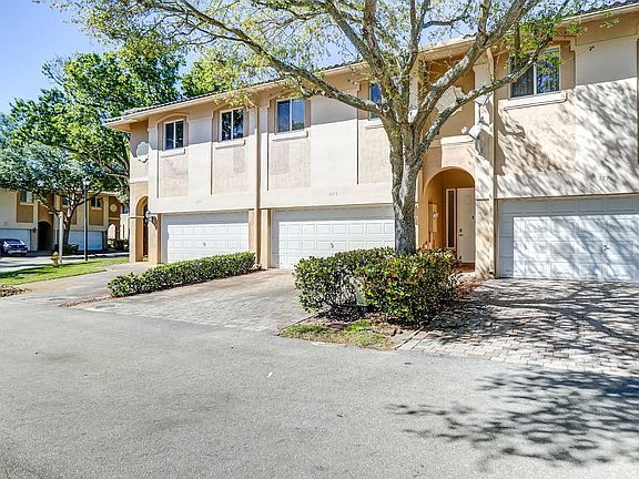 4th image of 2773 Treasure Cove Cir