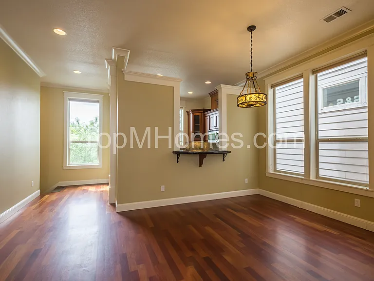 5135 N Williams Ave — Photo 5