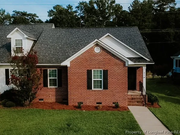674 Amberdale Cir W, Lumberton, NC 28358