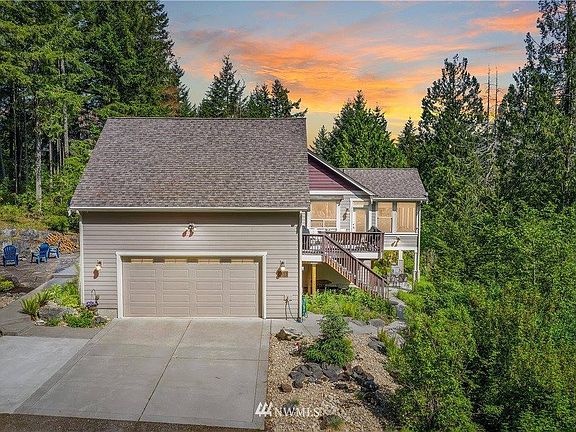 4th image of 6249 33rd Ln NE