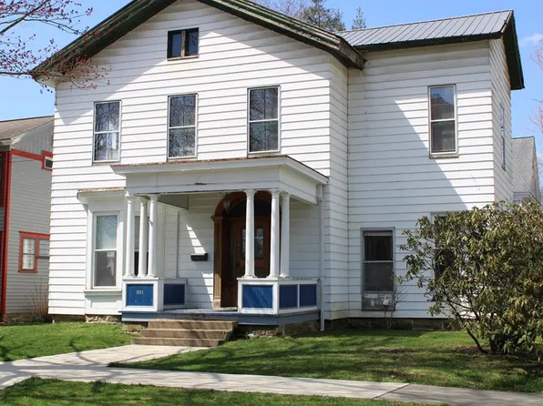 321 N Washington St, Titusville, PA 16354