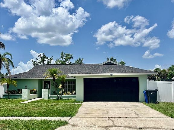 2nd image of 10902 Wingate Dr