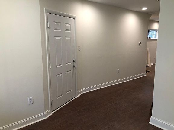 3rd image of 140 S 50th St Floor 1