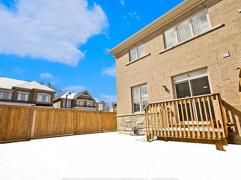 33 Liam Ln — Photo 22
