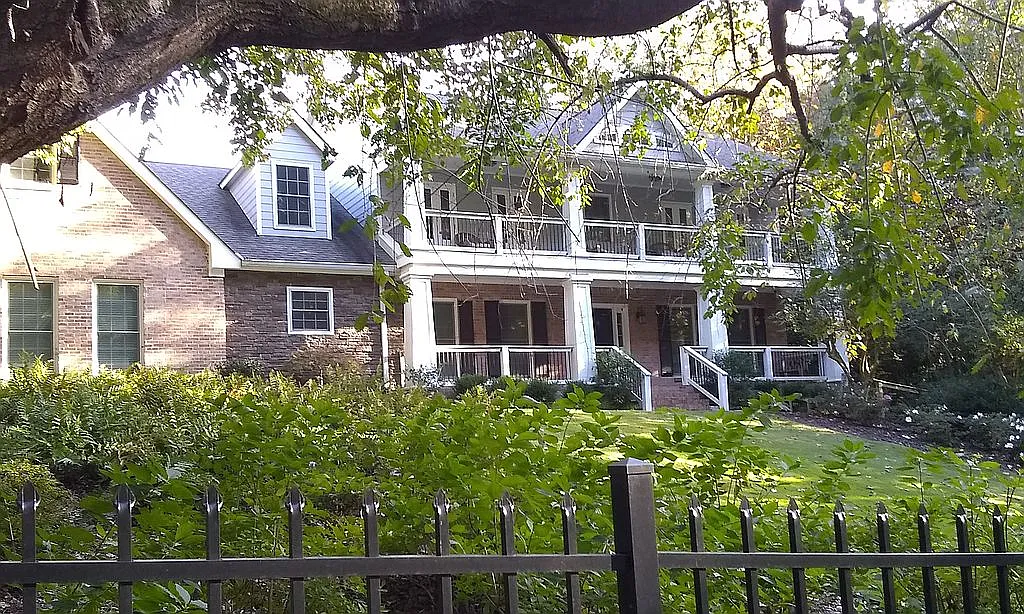 1310 Heards Ferry Rd NW photo 1