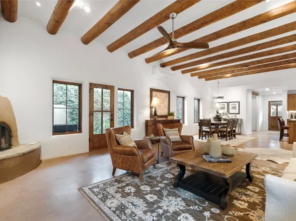 1020 Canyon Rd E, Santa Fe, NM 87501