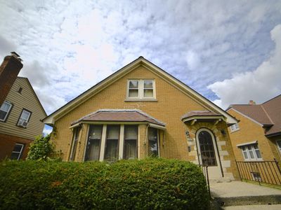 4215 North 19th STREET, Milwaukee, WI, 53209