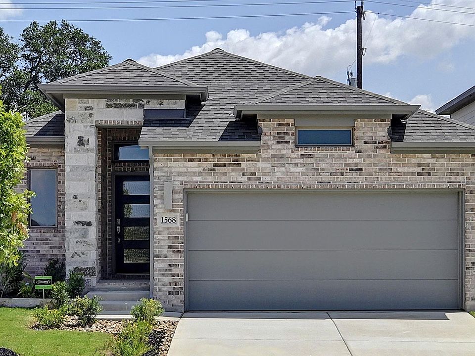1st image of 1568 Alsatian Avenue
