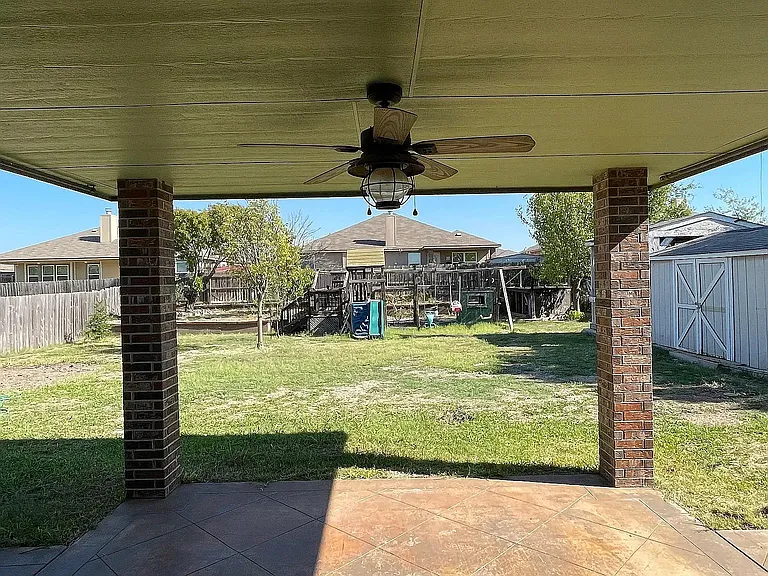 505 Omar Dr — Photo 11