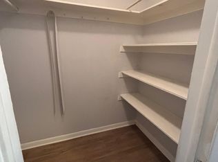 615 NE 10th St APT 205, Hallandale Beach, FL 33009