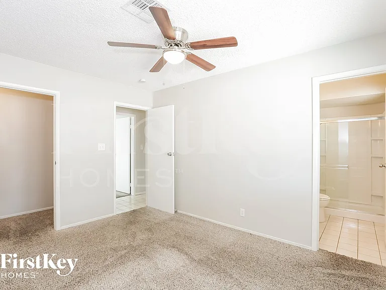 3868 Vista Largo Dr — Photo 9