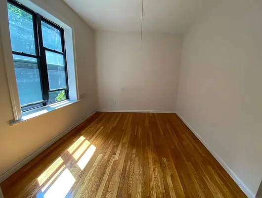 Rented by NextStopNY | media 5