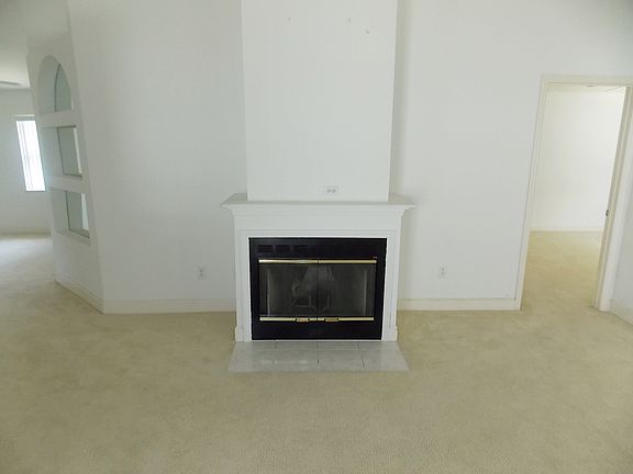 4th image of 1727 Aynsley Way