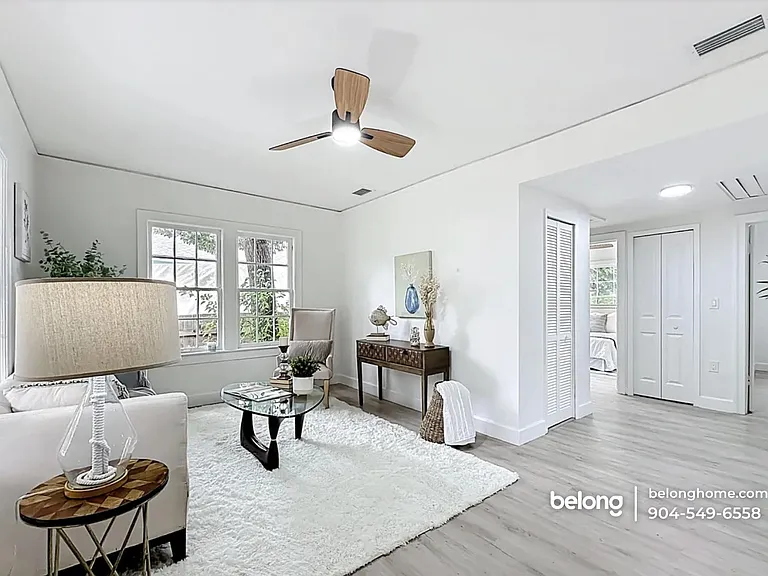 2057 Southampton Rd — Photo 3