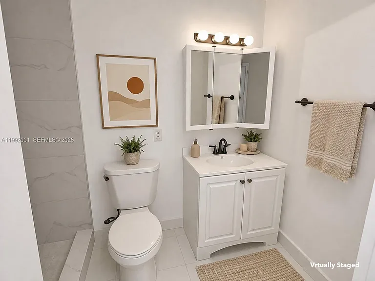 2840 NW 8th St — Photo 13