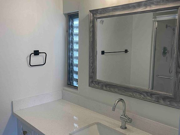 5th image of 2026 Klamath Ave APT 8