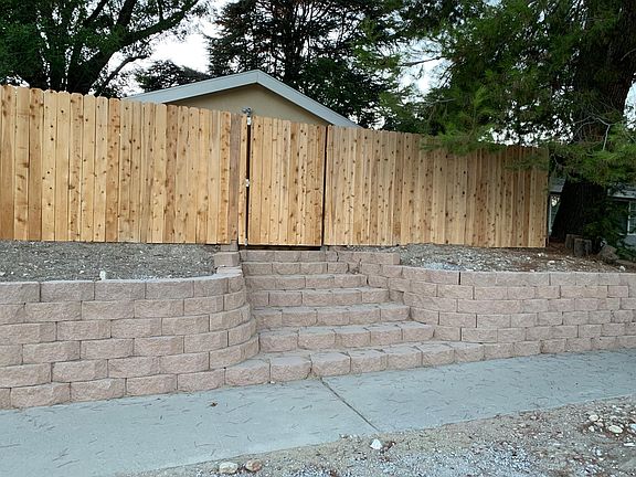4th image of 887 Sussex Cir