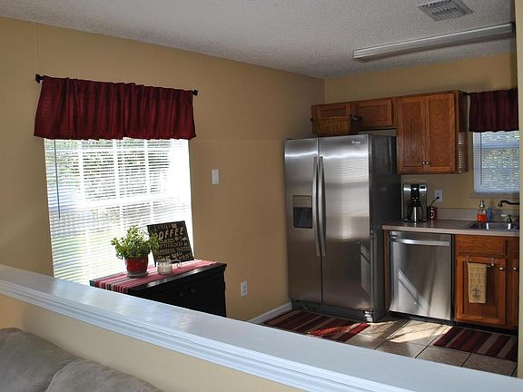 4th image of 3679 Barbizon Cir S