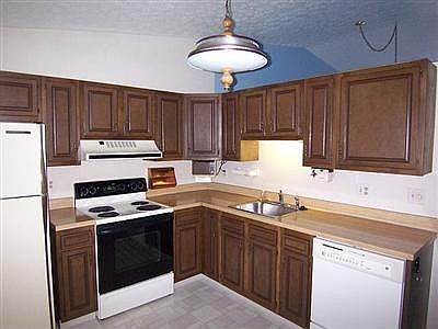 5th image of 8842 Holly Ln #49