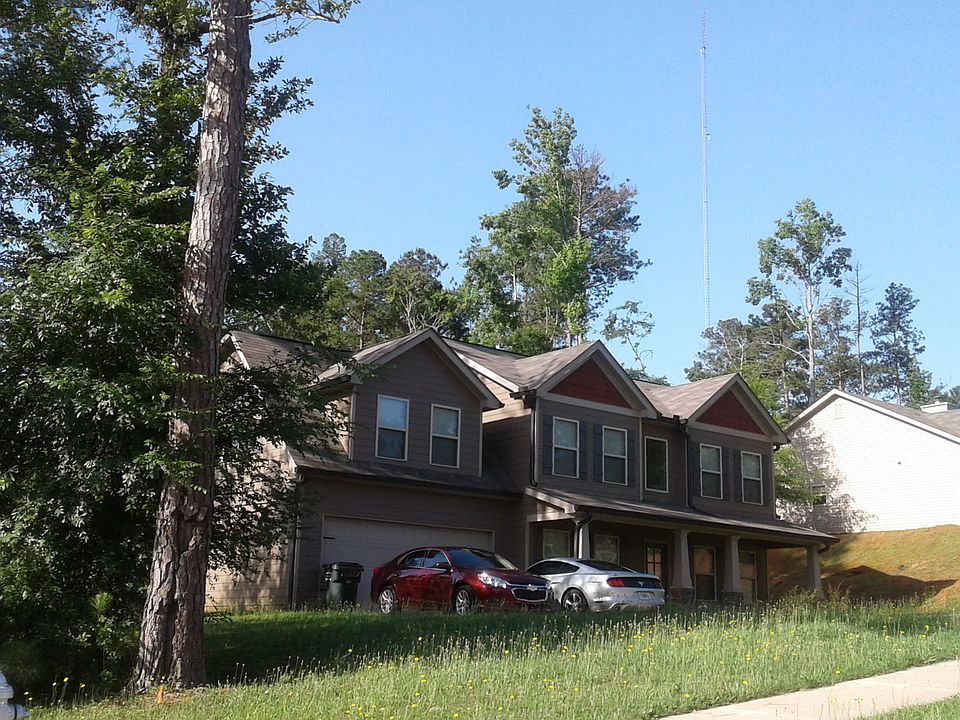 2nd image of 525 Greenridge Ln
