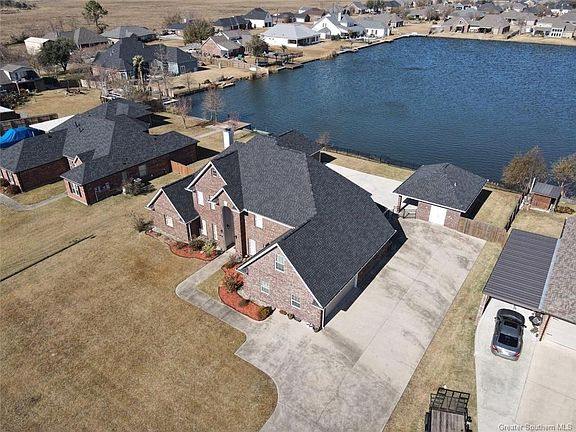 3rd image of 2518 S Savanna Ln