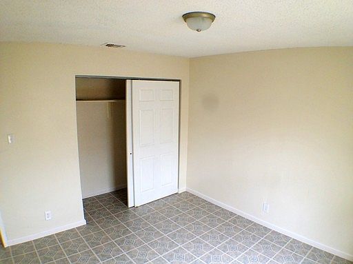 2nd image of 635 J St APT 1