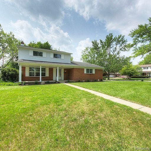 1st image of 43687 Hanover Ct
