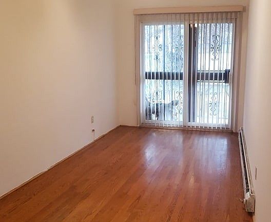 4th image of 16704 81st Ave