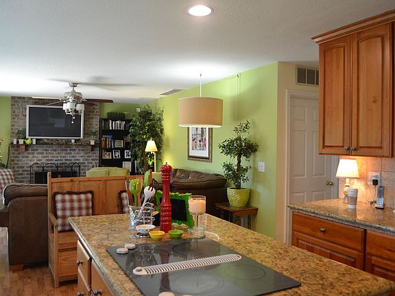Kitchen facing Family Room