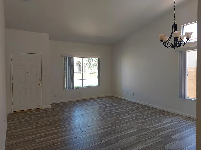 79315 Desert Wind Ct — Photo 5